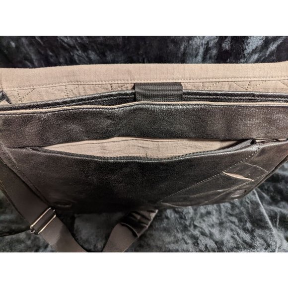 Leather Messenger Bag Brooklyn NY 14 Street Union Square Hand Printed Image - Picture 3 of 14